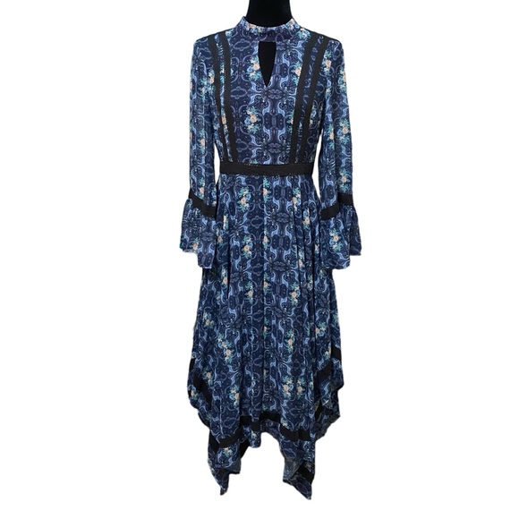 Modcloth Dresses & Skirts - Modcloth Blue Boho Floral Bell Sleeve Crochet Lace Tie Neck Dress Size Medium